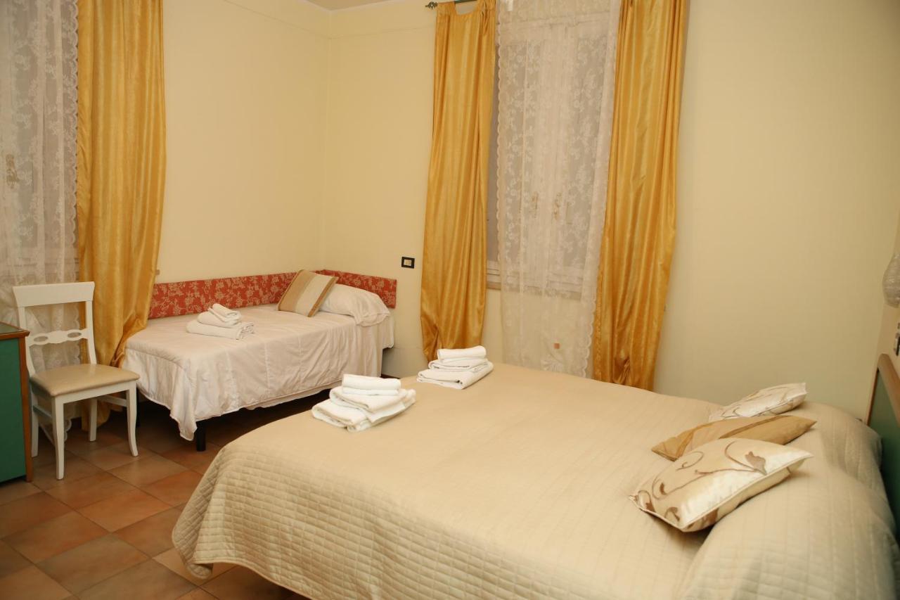 Hotel La Torre Римини Экстерьер фото